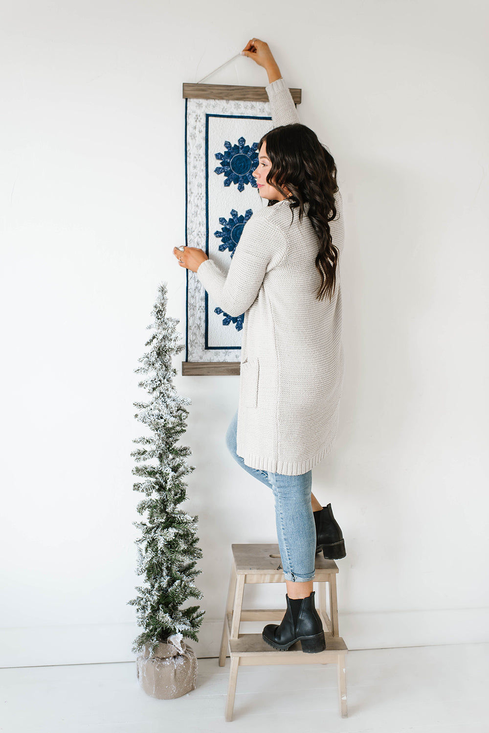 Hang a table runner